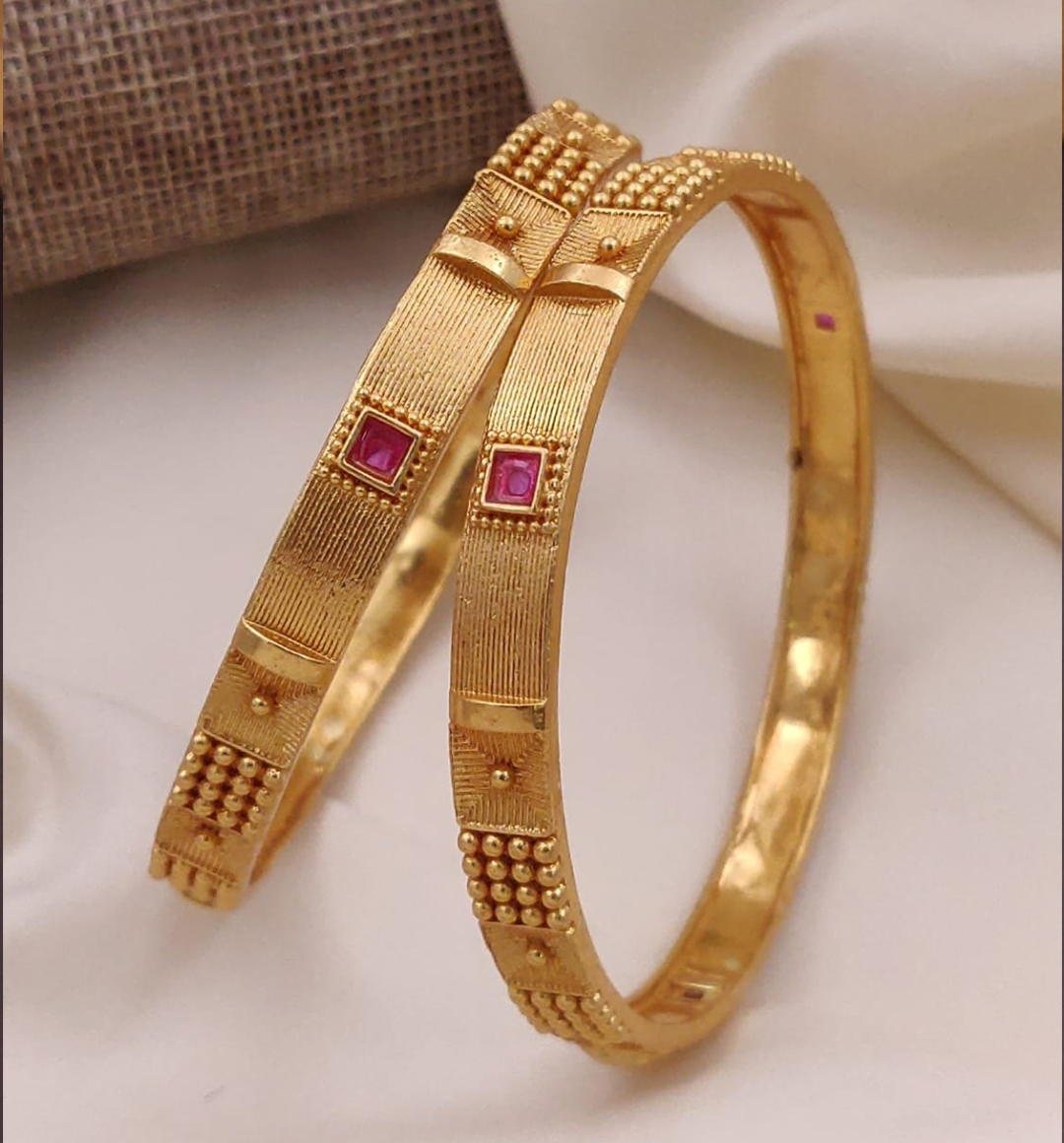 high-gold-bangles-2